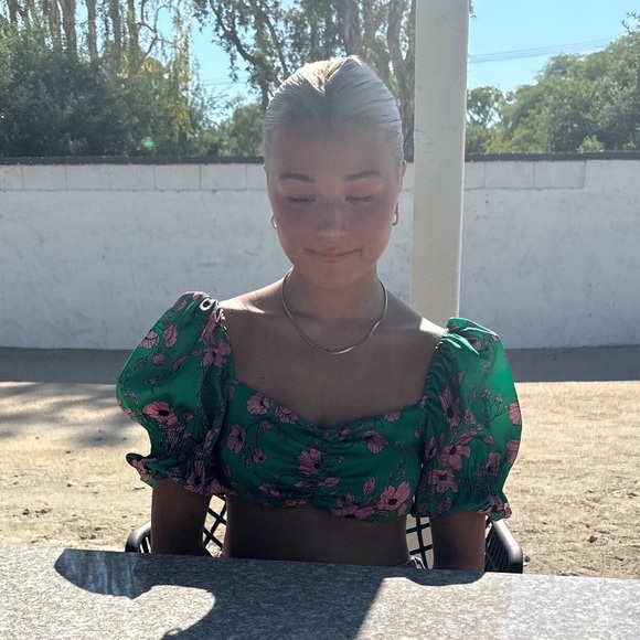 Floral green Zara top - Picture 1 of 3